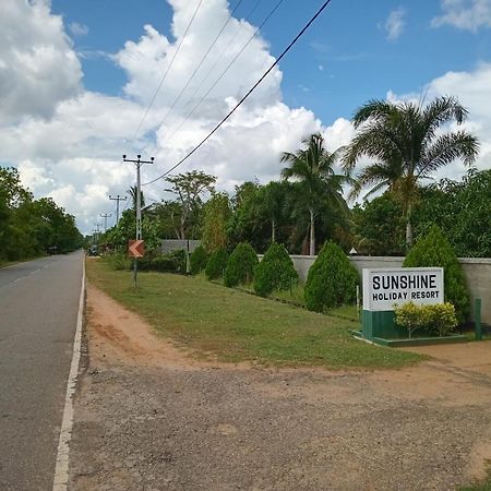 Sunshine Holiday Resort -Sella Kataragama Extérieur photo