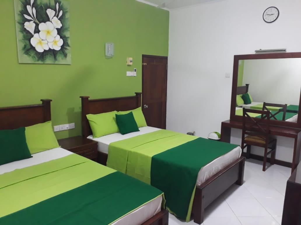 Sunshine Holiday Resort -Sella Kataragama Extérieur photo