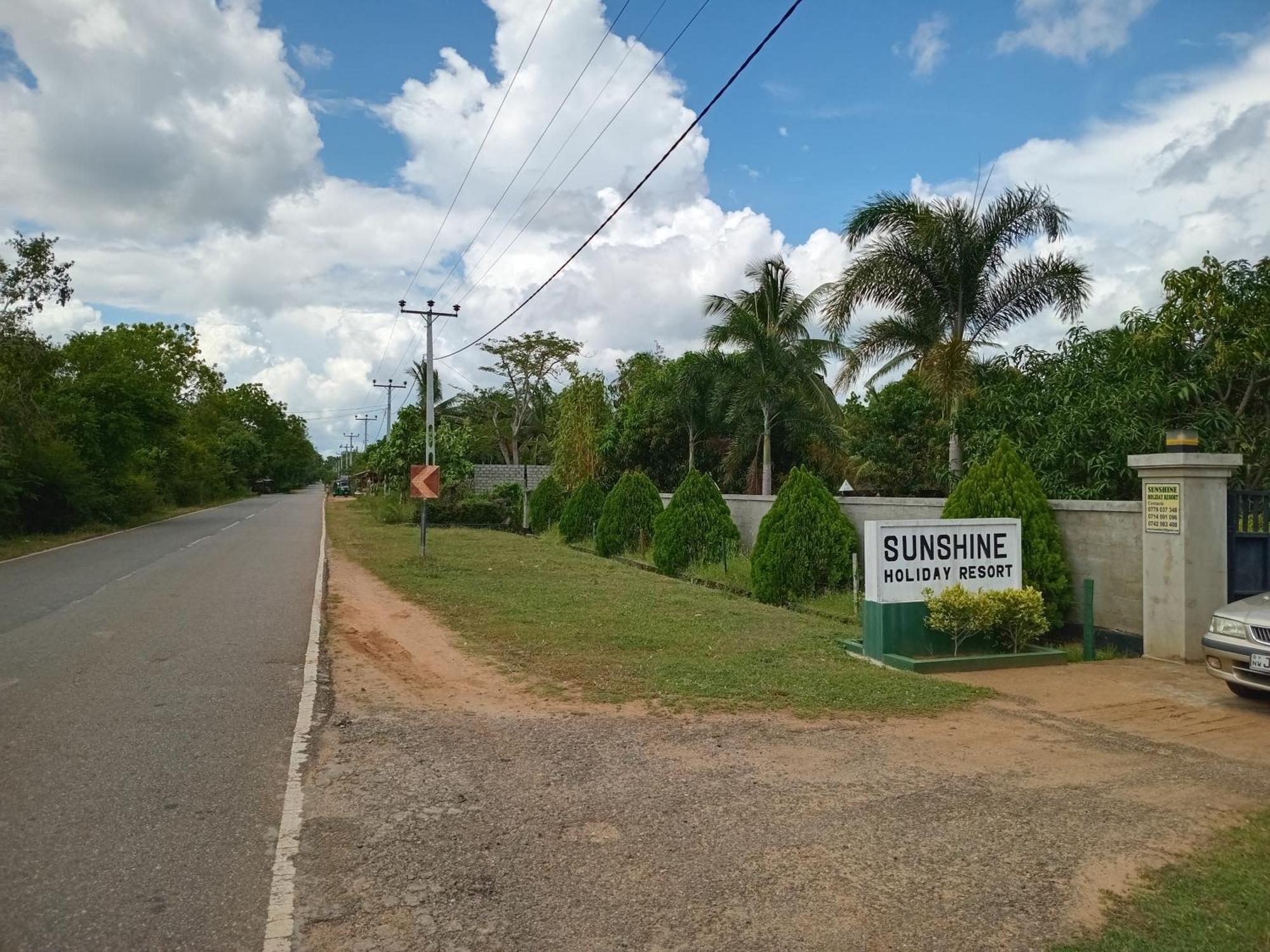 Sunshine Holiday Resort -Sella Kataragama Extérieur photo